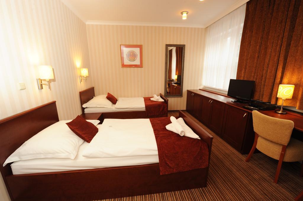 Hotel Encian Rajecké Teplice Εξωτερικό φωτογραφία